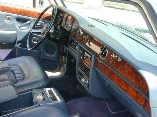 The interior of a RR Silver Wraith from 1977.