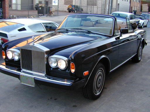 Rolls-Royce Corniche II uit 1986.