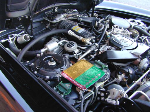 Engine of the Rolls-Royce Corniche II from 1986.