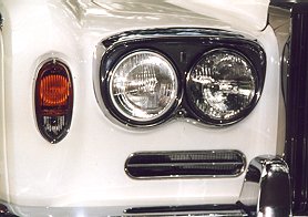 The headlights of the DM-37-65.