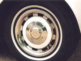 A wheelcover of the DM-37-65.